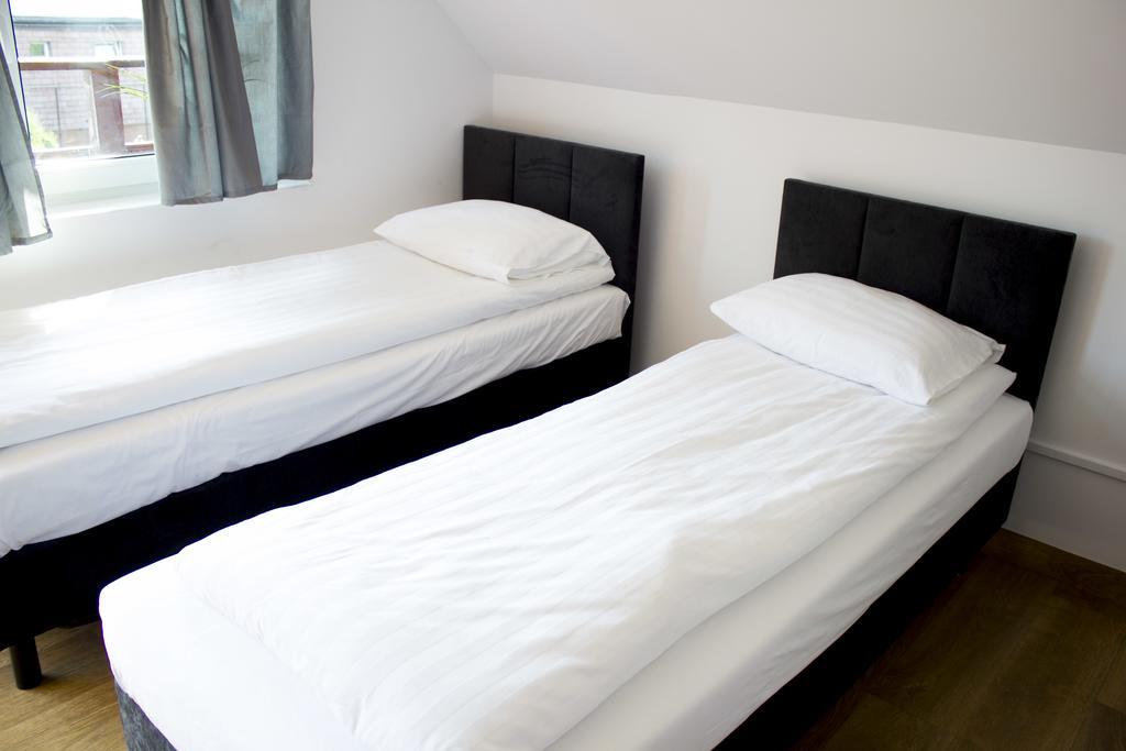 Hotel Bryza Rewa Extérieur photo